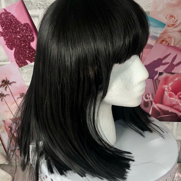 Darkest Brown/Black Straight Shoulder Length Synthetic Wig with Bangs - Picture 3 of 5